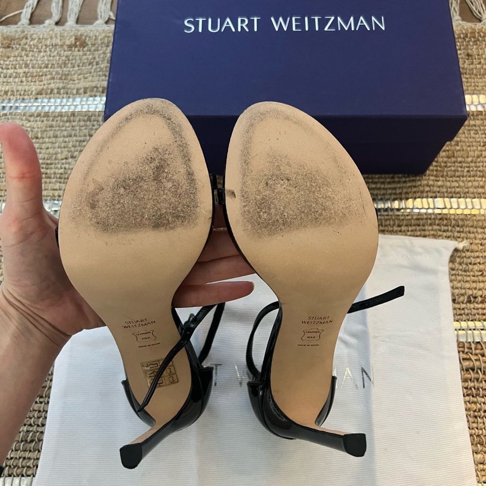 Stuart Weitzman Nudist Black Patent Heel - Picture 5 of 7
